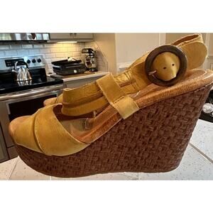 Naya Yellow Leather Strappy Brown Woven Platform Sandals - Size 7